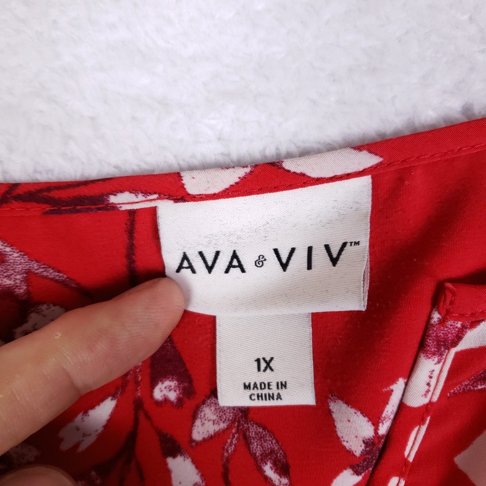 Ava & Viv Red Floral Split Neck Blouse 1X Long Sleeve Plus Size Lightweight - Picture 4 of 10